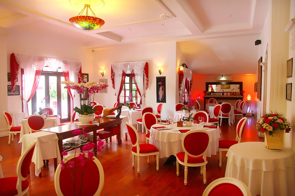 A fine dining experience serving French and European-inspired dishes in a refined yet welcoming environment